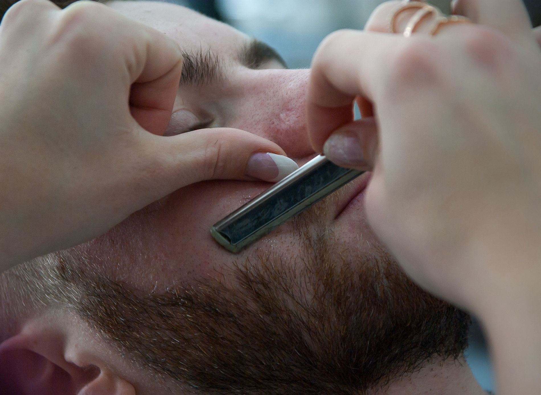 Romano Gentleman Barber Jablonec nad Nisou Pánské dětské holičství kadeřnictví úprava vousů
